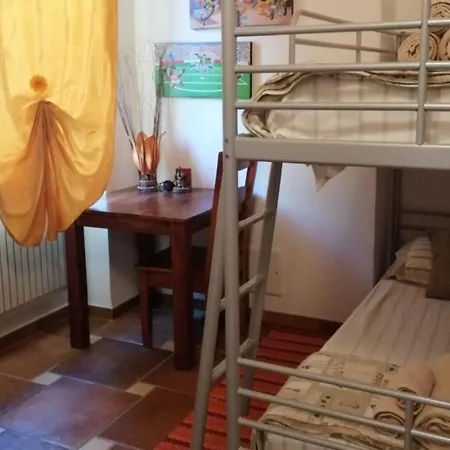 Casa Ferrari Piscina Idromassaggio Caravonica