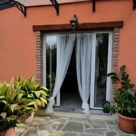Casa Ferrari Piscina Idromassaggio * Caravonica